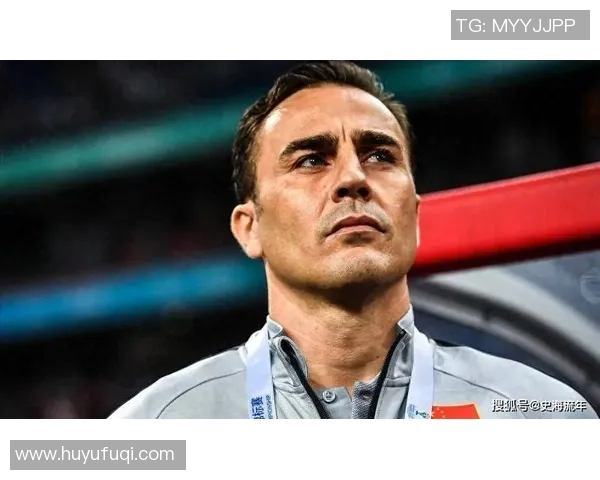 足球历史退役前两役的传奇球星分析与回顾